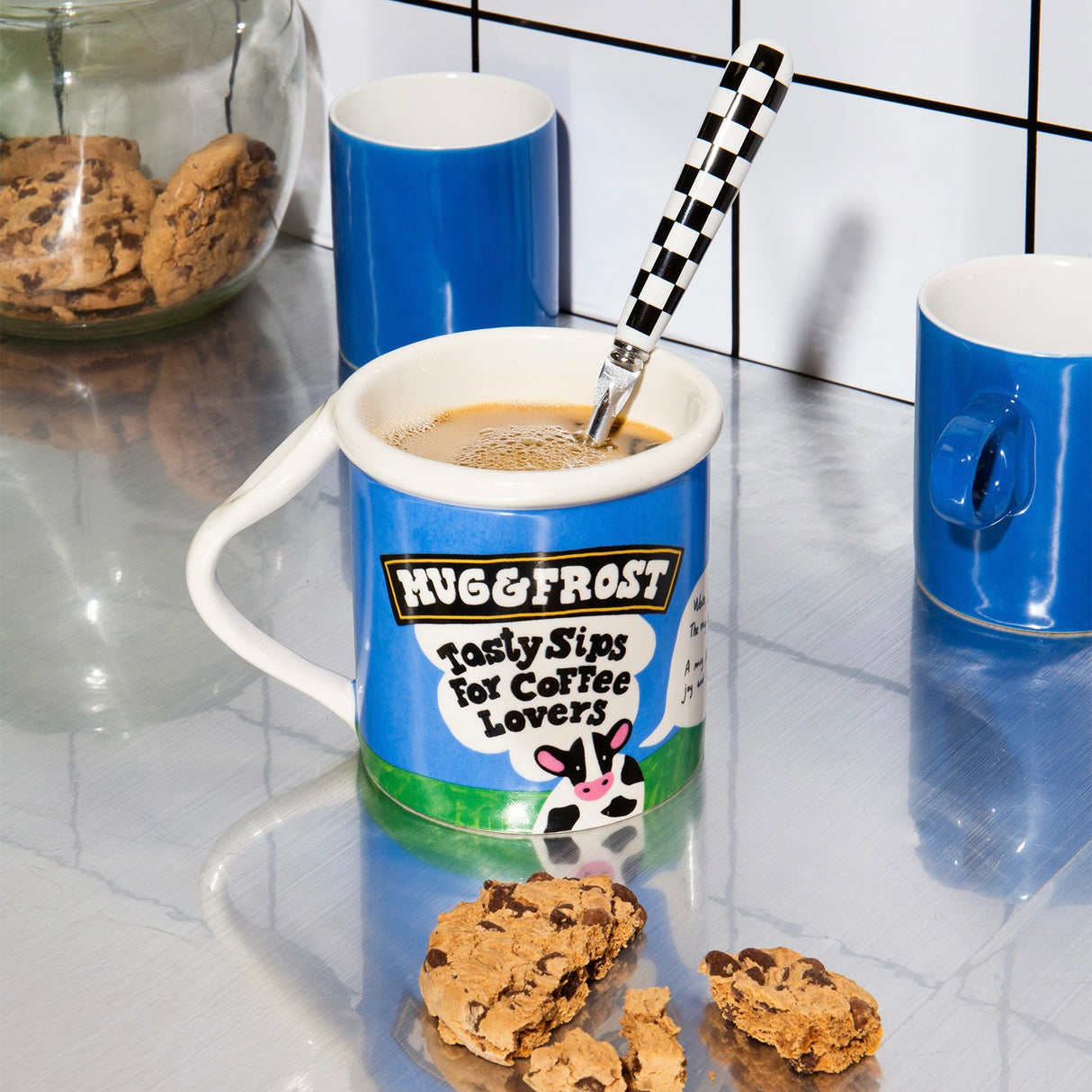 DOIY Tasse „Mug & Frost“ | Kontrastreiches Design | DOIY