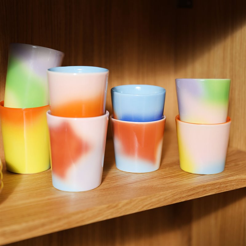 &Klevering Tasse &Klevering Hue | 4er-Set mit Farbverlauf aus Porzellan in Small