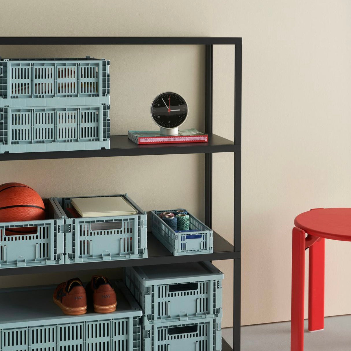 HAY Standuhr „Table Clock Black“ | Minimalistisch & modern | HAY