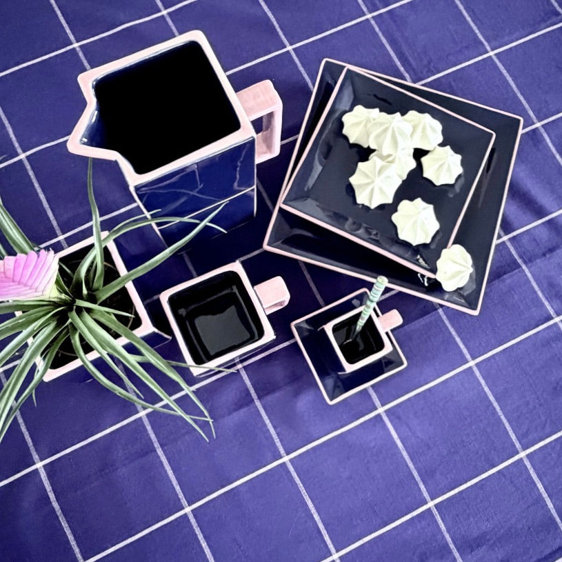 Table Machine Tischdecke “Tile” 200 x 150 cm Blue & Pink | Statement Design | Table Machine