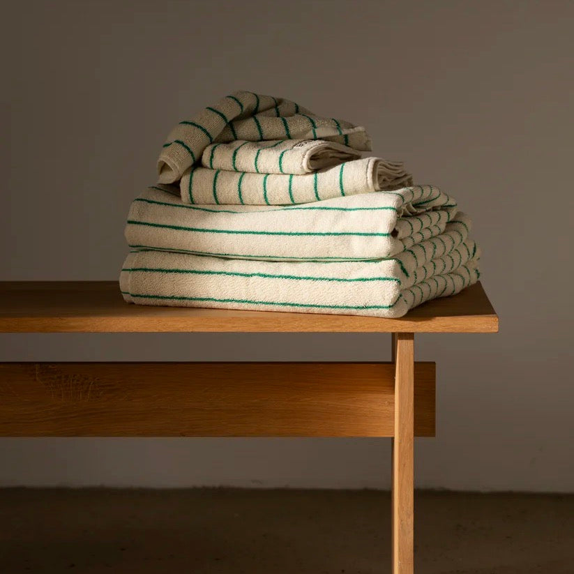 BONGUSTA Badetuch BONGUSTA “Pure White & Grass” | 70x140cm Baumwolle | Zeitlos & Naturverbunden