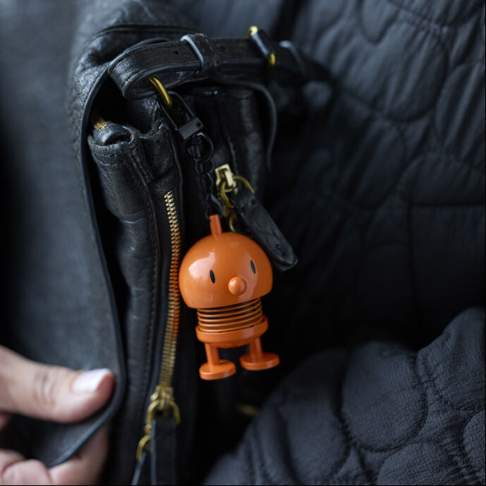 Hoptimist Bag Charm “Hoptimist” Orange | Verspielter Taschenanhänger | Hoptimist