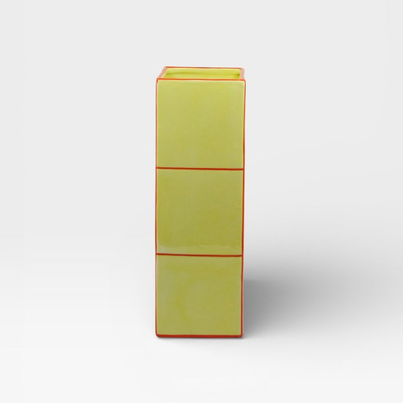 Table Machine Vase “Triple Tile” Yellow & Orange | Skulpturales Design | Table Machine