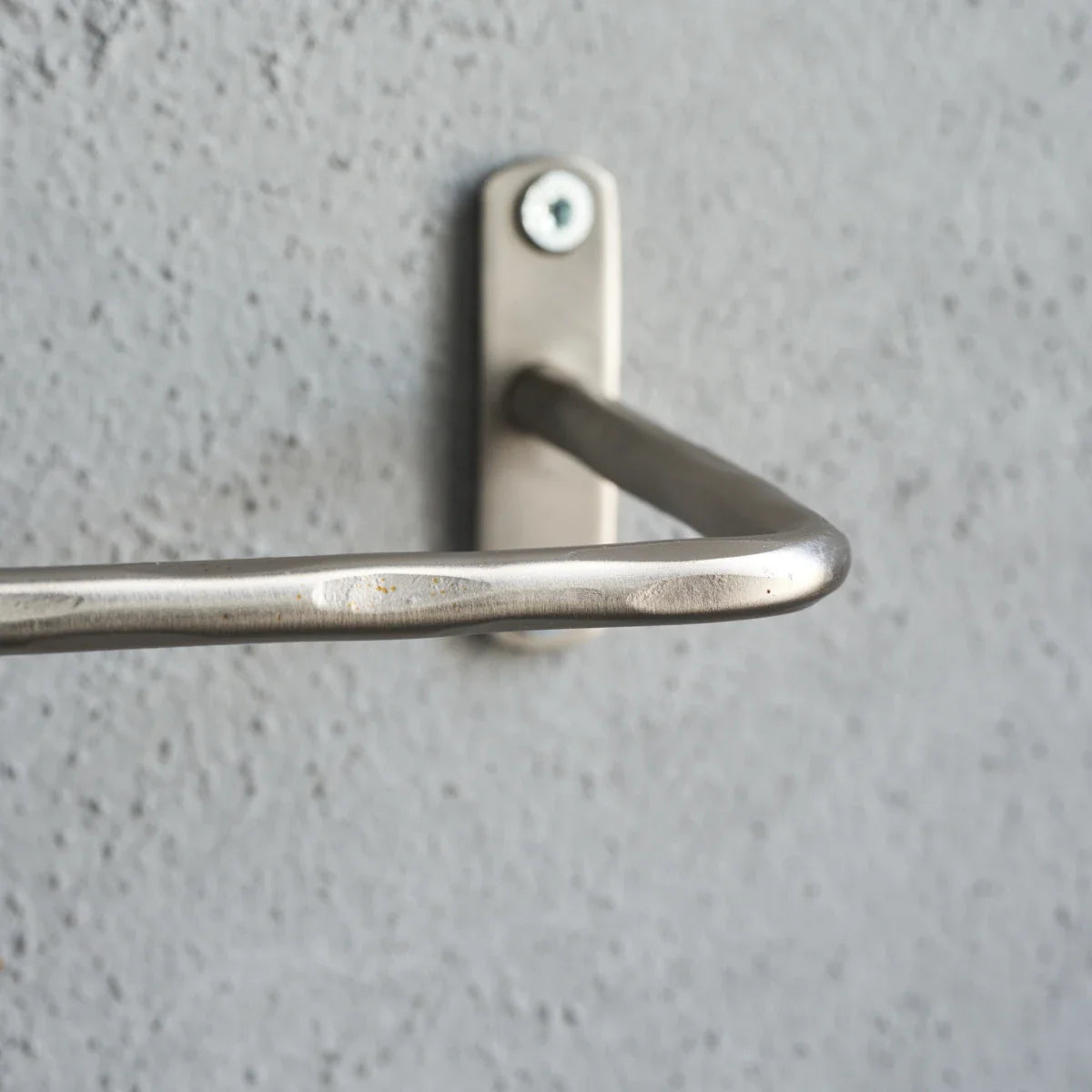 House Doctor Handtuchhalter “Welo” Silber | Minimalistisches Design | House Doctor