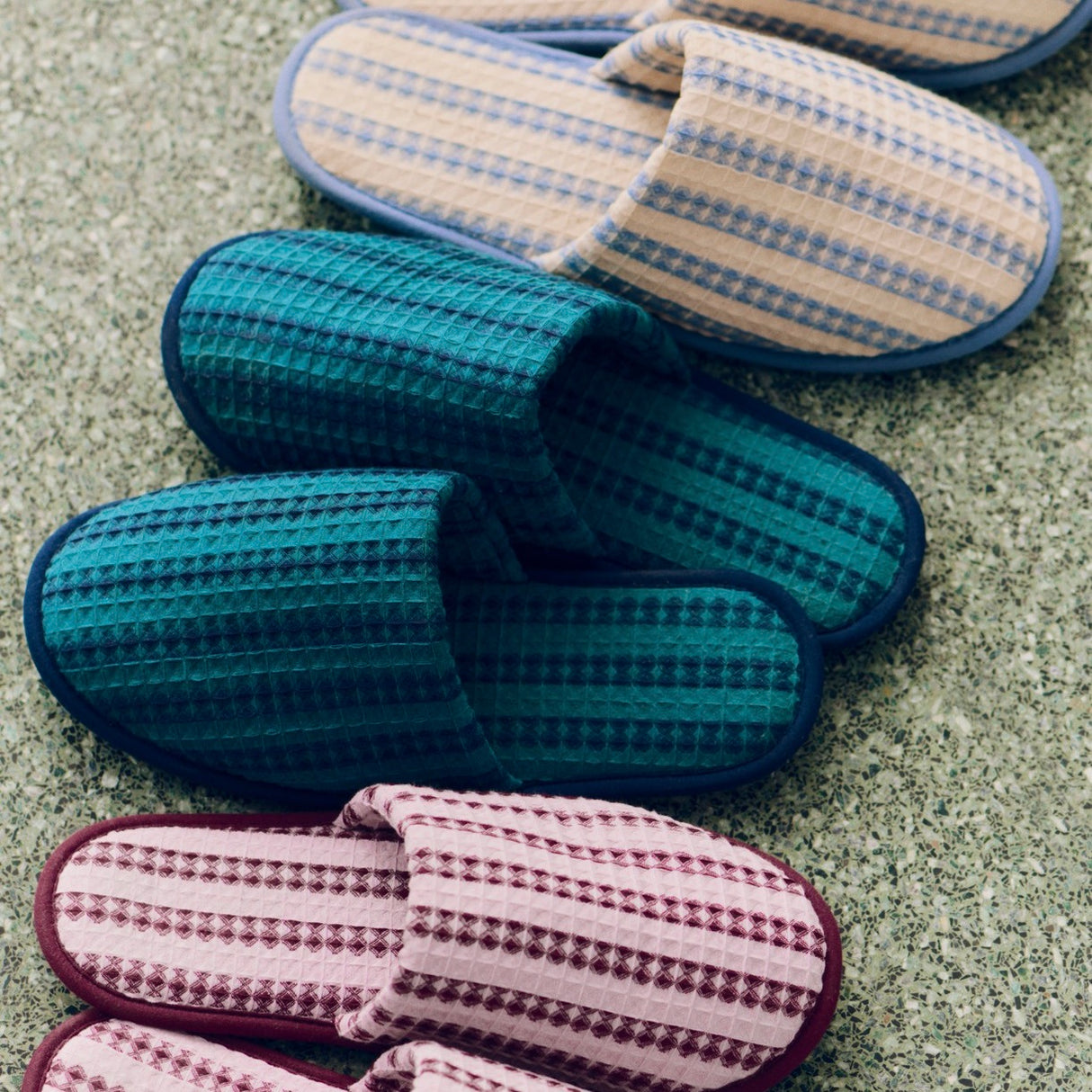 HAY Hausschuhe „Waffle Slippers Stripe Petrol Blue“ | Cozy Style | HAY