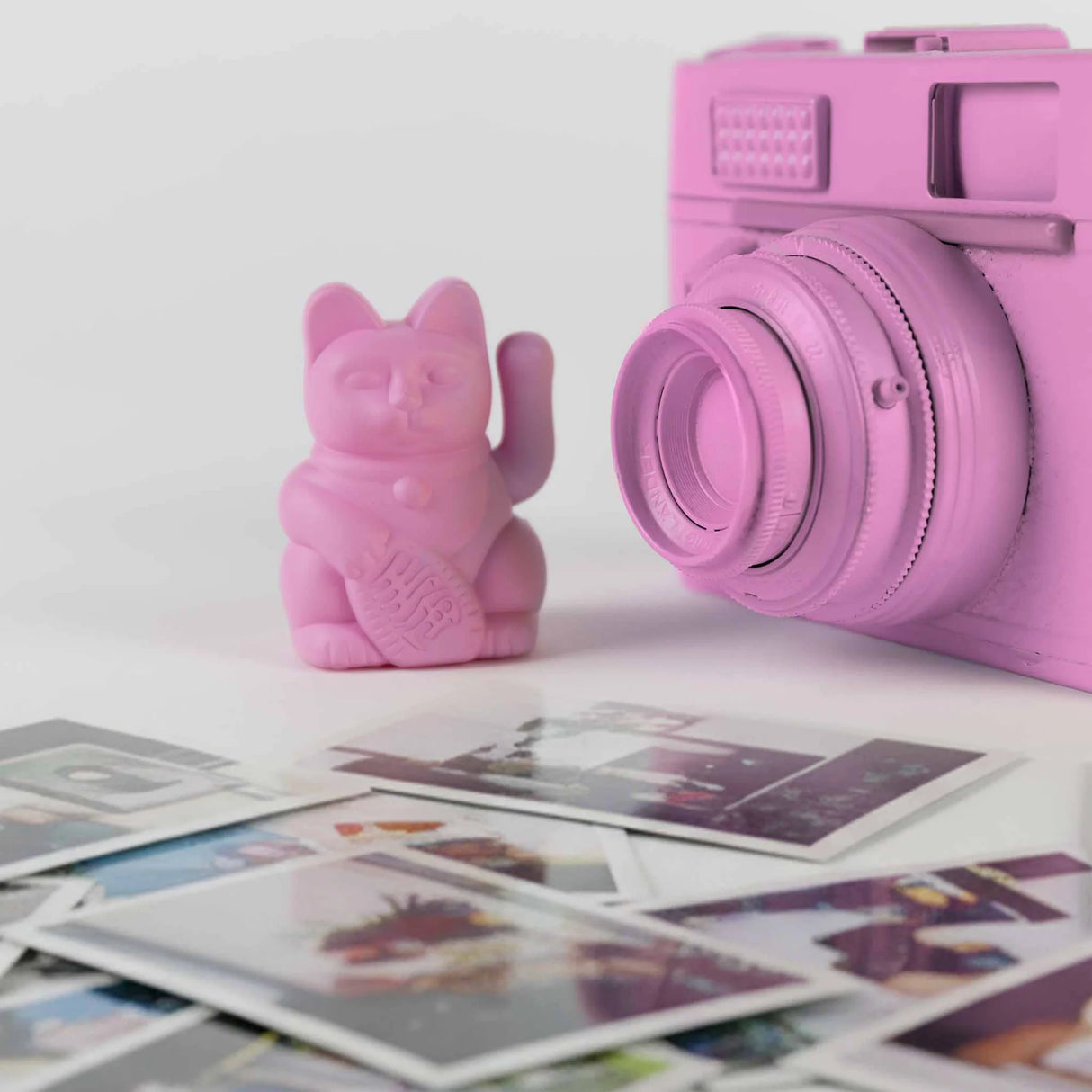 Donkey Products Solar-Winkekatze „Lucky Cat Solar Hot Pink“ | Kultfigur | Donkey Products
