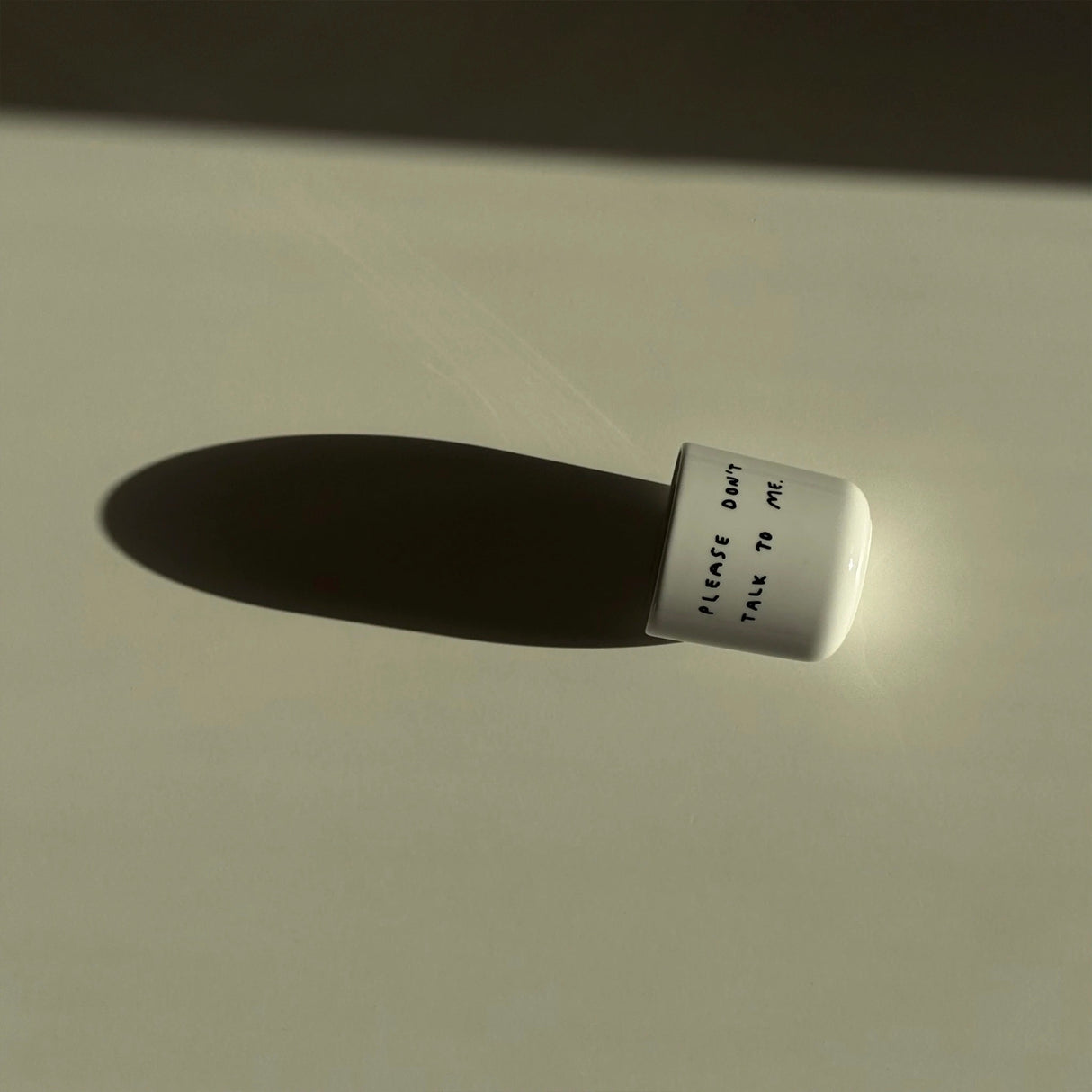 YAHYA Studio Becher "Please don't talk to me"