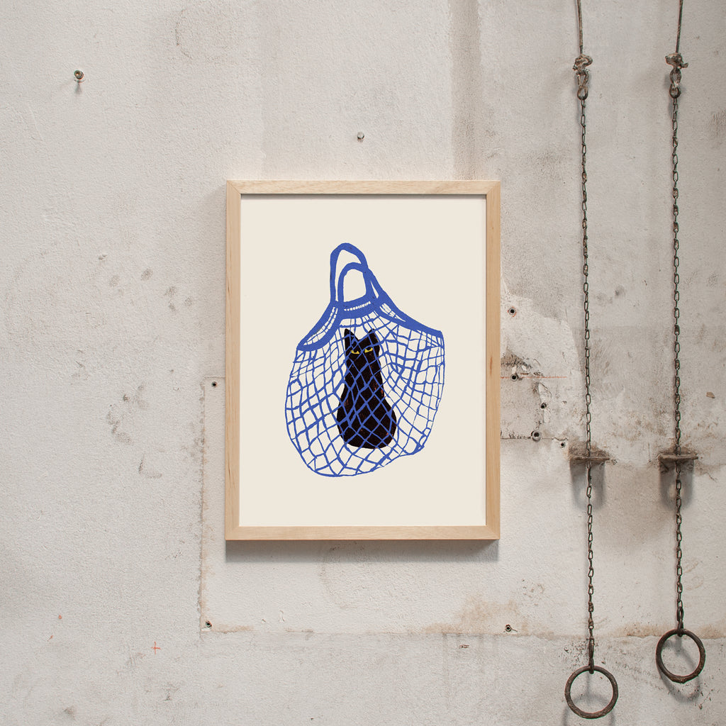 Chloe Purpero Johnson The Cat’s in the Bag (30 x 40 cm) | Fine Art Print von Chloe Purpero Johnson natur