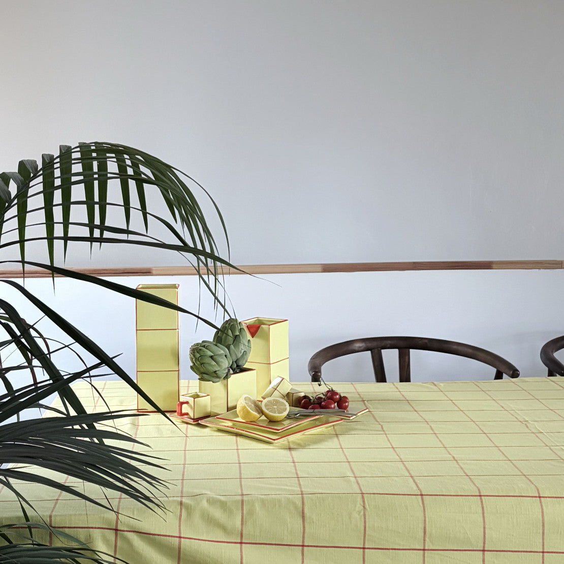 Table Machine Tischdecke “Tile” 300 x 150 cm Yellow & Orange | Großformat Design | Table Machine