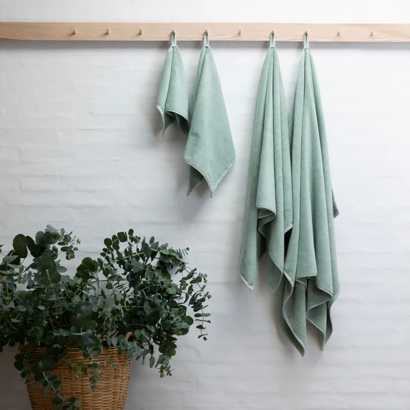 BONGUSTA Handtuch „Naram Silver Sage 50×80 cm“ | Sanfter Grünton | BONGUSTA