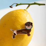 ALL THE WAYS TO SAY Pin “Chill Doggy” | Lässiger Hunde-Charme | ALL THE WAYS TO SAY