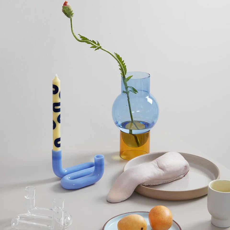 Studio About Kerzenhalter „Wave“ (Milky Blue) | Studio About | Eleganter Kerzenhalter
