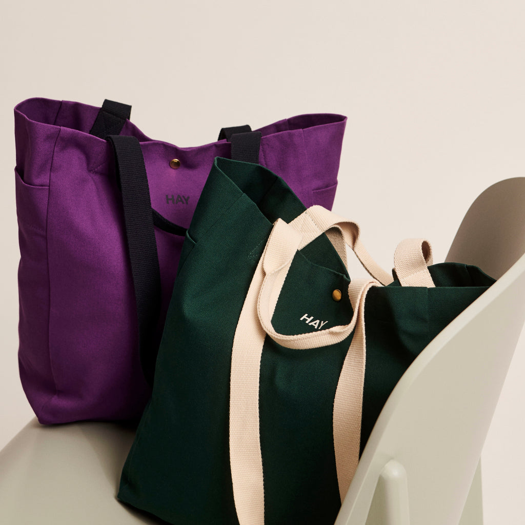 HAY Tote Bag „Everyday Dark Green“ | Kompakt & vielseitig | HAY