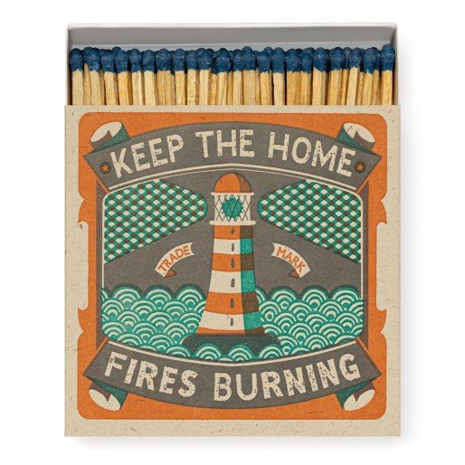 Archivist Lange Streichhölzer "Keep the home fires burning" von The Archivist | 100 Stück in Square Matchbox
