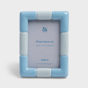 &Klevering Bilderrahmen „Rift Ice Blue“ | Knallig und modern | &Klevering