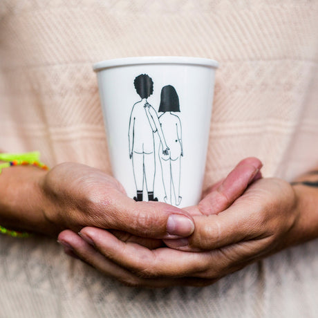 helen b Becher helen b "Naked Couple Back" | Design Mug mit Illustrationen von Helen Blanchaert