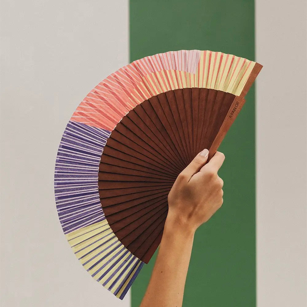 A Fan of Fächer “Sunglow” | Sonniges Statement | A Fan of