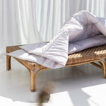 BONGUSTA Decke „Puffy Blanket Dove Grey“ | Weiche Steppdecke | Bongusta