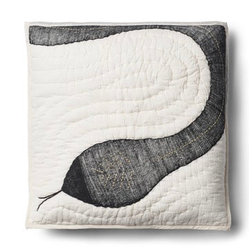 BONGUSTA Kissen „Snake Black“ | Grafisches Schlangenmotiv | Bongusta