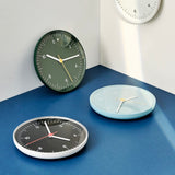HAY Wanduhr „Wall Clock Black“ | Schlicht & funktional | HAY