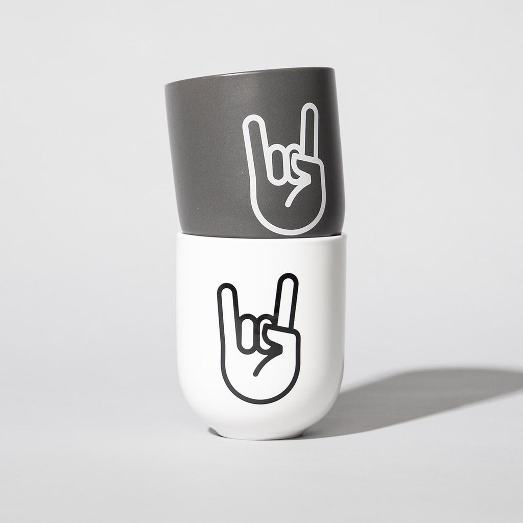 Der Fräsörsalon Tasse Fyngers "Rock'n'Roll" in Grau Matt | Hochwertiges Porzellan | 330 ml Kapazität