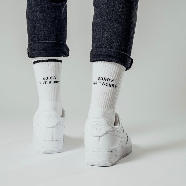 NO BAD DAYS CLUB Socken "Sorry not Sorry" No Bad Days Club | Baumwollsocken in Portugal hergestellt