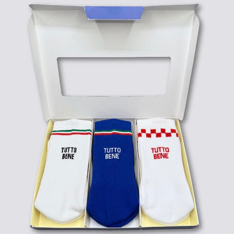 NO BAD DAYS CLUB Socken “Tutto Bene Italia, Blue & Rosso” | 3er-Set Italien Flair | NO BAD DAYS CLUB