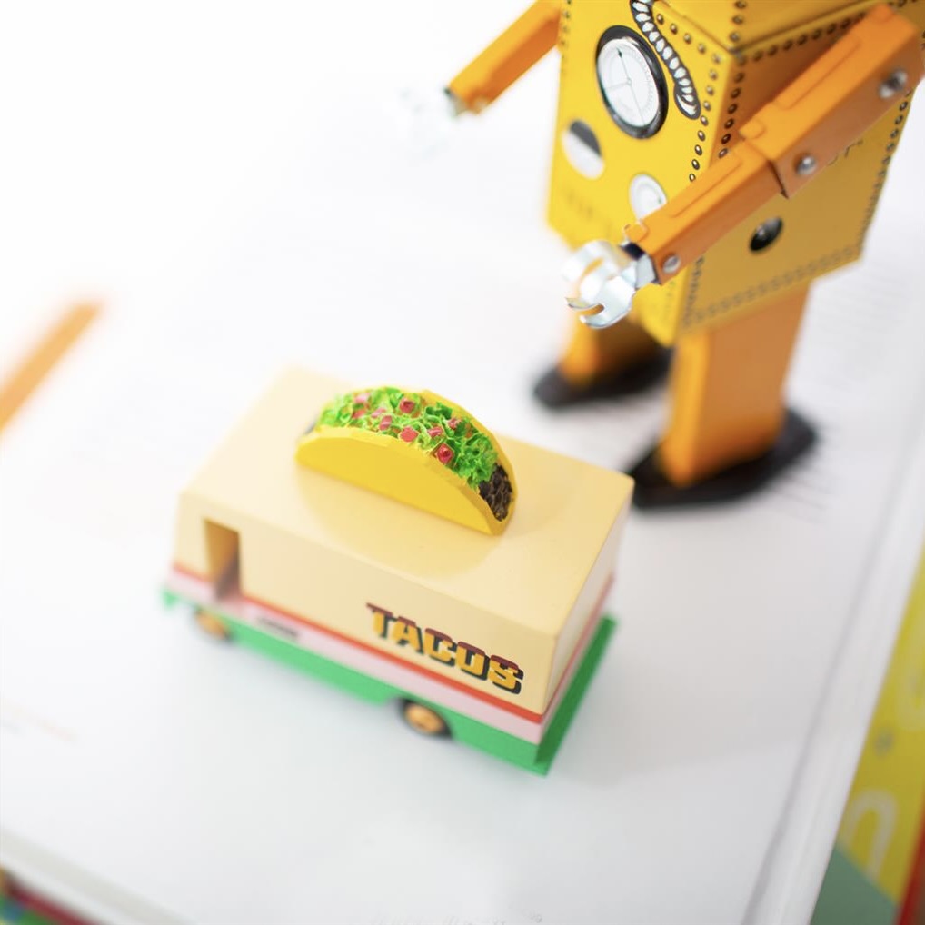 Candylab Toys Candycar Candylab “Taco Van” | Retro-Holzauto im Streetfood-Stil