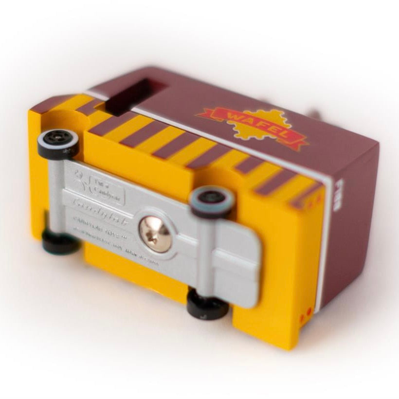 Candylab Toys Candycar Candylab “Waffle Van” | Holzauto im Waffel-Design