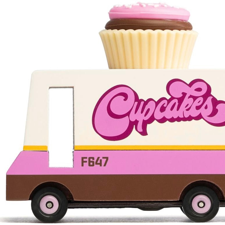 Candylab Toys Candycar Candylab “Cupcake Van” | Rosa Cupcake-Holzauto