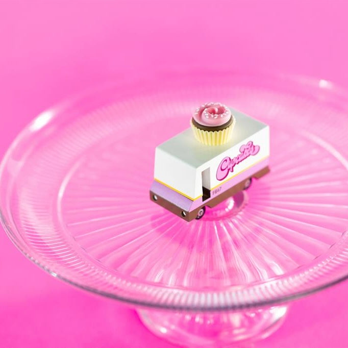 Candylab Toys Candycar Candylab “Cupcake Van” | Rosa Cupcake-Holzauto