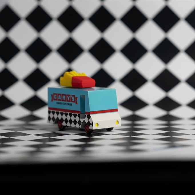 Candylab Toys Candycar Candylab “French Fry Van” | Pommeswagen aus Holz