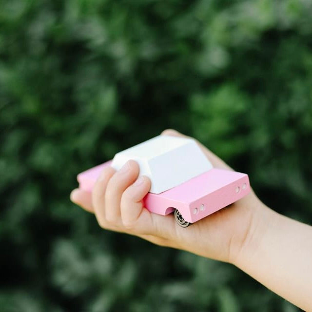 Candylab Toys Candycar Candylab “Pink Sedan” | Stilvolles Holzauto