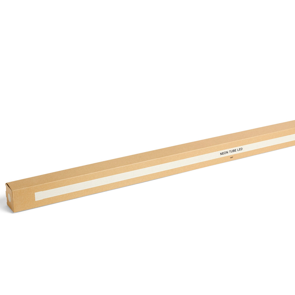 HAY Leuchte „Neon Tube Warm White“ | Stilvoller LED-Stab für sanftes Ambiente | HAY