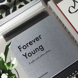 PRINTWORKS Fotoalbum “Forever Young” Small | Kompaktes Erinnerungsalbum | PRINTWORKS