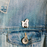 ALL THE WAYS TO SAY Pin “Cat Milk” | Verspieltes Katzenmotiv | ALL THE WAYS TO SAY