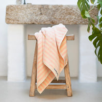BONGUSTA Badetuch BONGUSTA “Naram Tropical & Creme” | 70x140 cm | Luxuriös & Langlebig