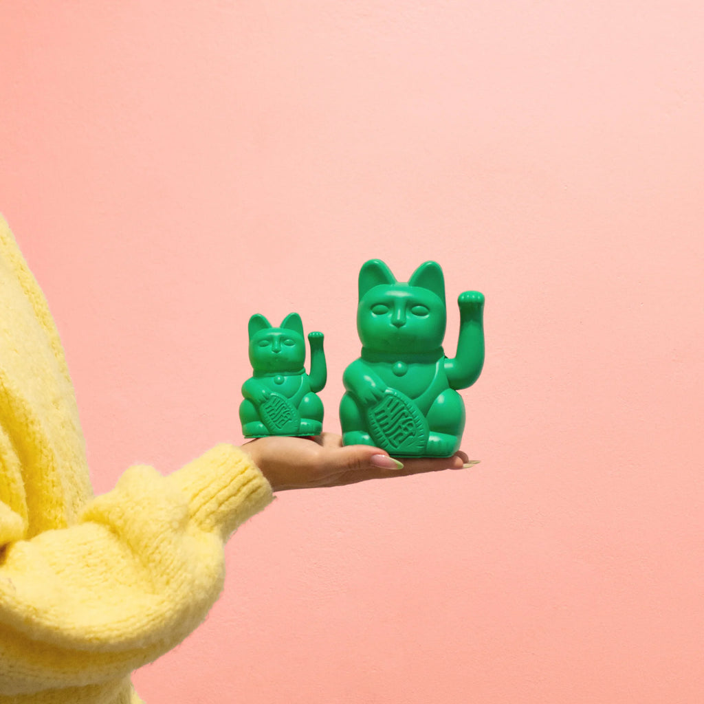 Donkey Products Winkekatze Donkey “Lucky Cat Mini Vivid Green” | Mini Glückskatze Grün