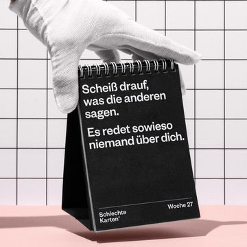 Schlechte Karten Tischkalender „Demotivierend 2026“ | Für realistische Planung | Schlechte Karten