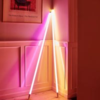 HAY Leuchte „Neon Tube Pink“ | Trendige LED-Leuchte mit charmantem Farbakzent | HAY
