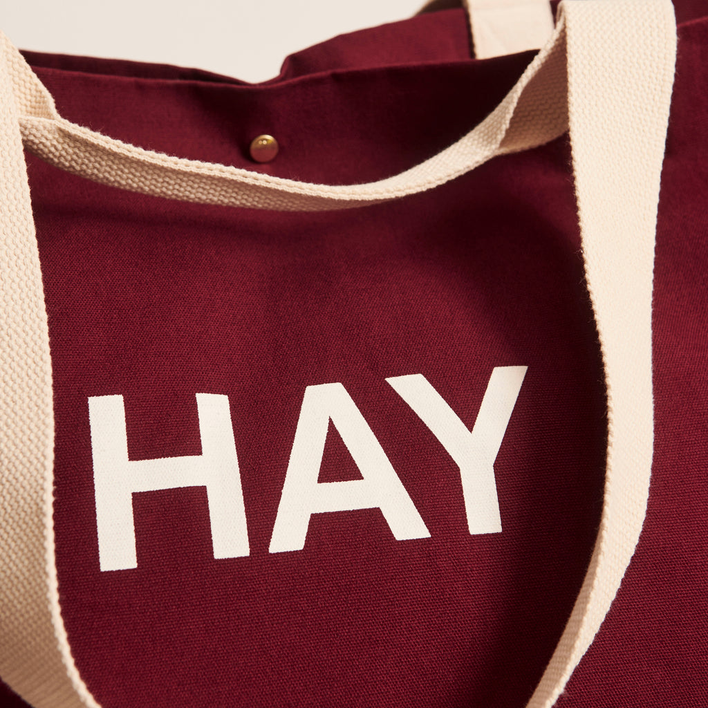 HAY Weekend Bag „Organic Large Burgundy“ | Zeitlos & praktisch | HAY