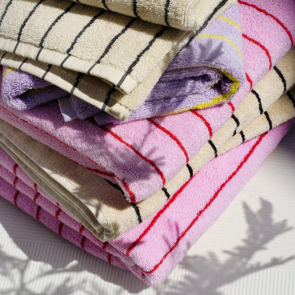 BONGUSTA Badelaken BONGUSTA “Naram Baby Pink & Sky Patrol” | 100x150 cm | Sanfte Farbkombination