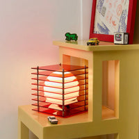 BANG Leuchte “Square Small” Red | Quadratisch & leuchtend | BANG