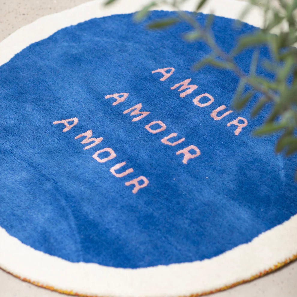 BONGUSTA Teppich „Amour Amour Amour 90 cm“ | Rund & voller Liebe | BONGUSTA