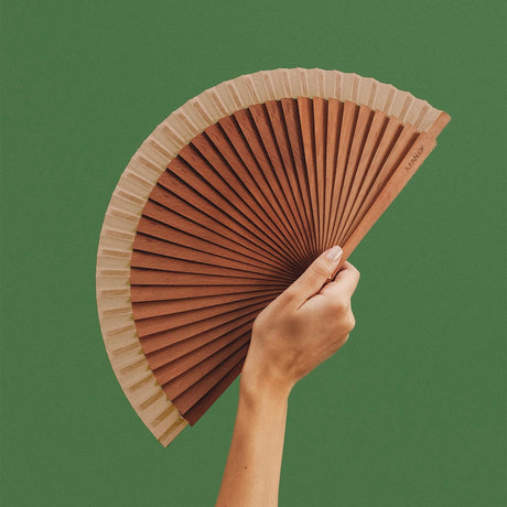 A Fan of Fächer “Wood Beige” | Natürliches Design | A Fan of