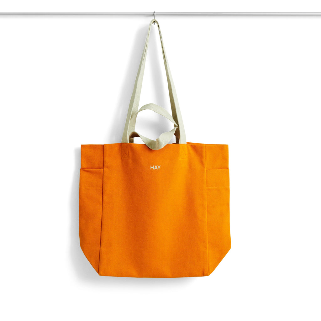 HAY Tote Bag „Everyday Mango“ | Farbiger Alltagsbegleiter | HAY