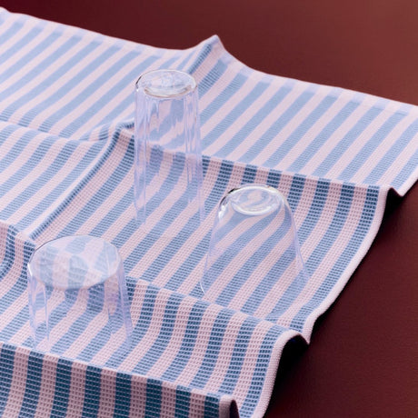HAY Geschirrtuch „Canteen Sky Blue Light Pink Block Stripe“ | Baumwolle | HAY