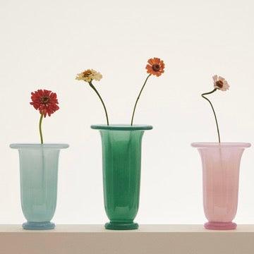 HAY Vase „Empire Medium Light Pink“ | Stilvolles Objekt für jeden Raum | HAY