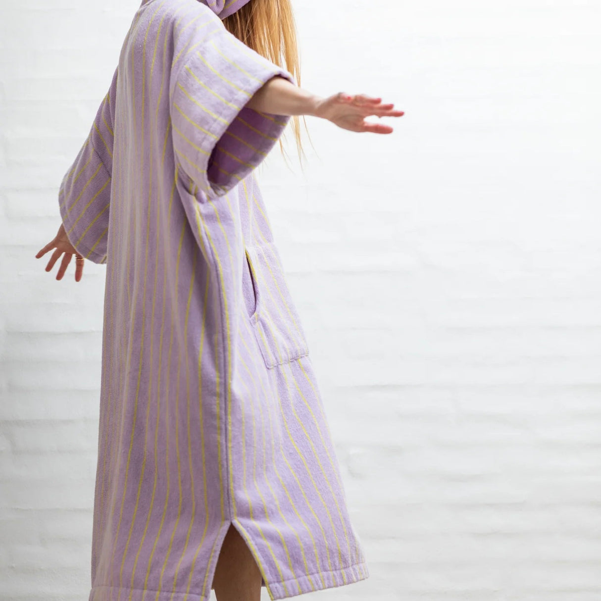 BONGUSTA Poncho „Naram Lilac & Neon Yellow S/M“ | Cooles Farbspiel | BONGUSTA
