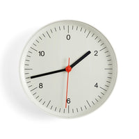 HAY Wanduhr „Wall Clock White“ | Zeitlos fürs Zuhause | HAY